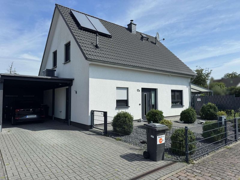Modernes KfW-70-Einfamilienhaus in idyllischer Lage – Einziehen und wohlfühlen!